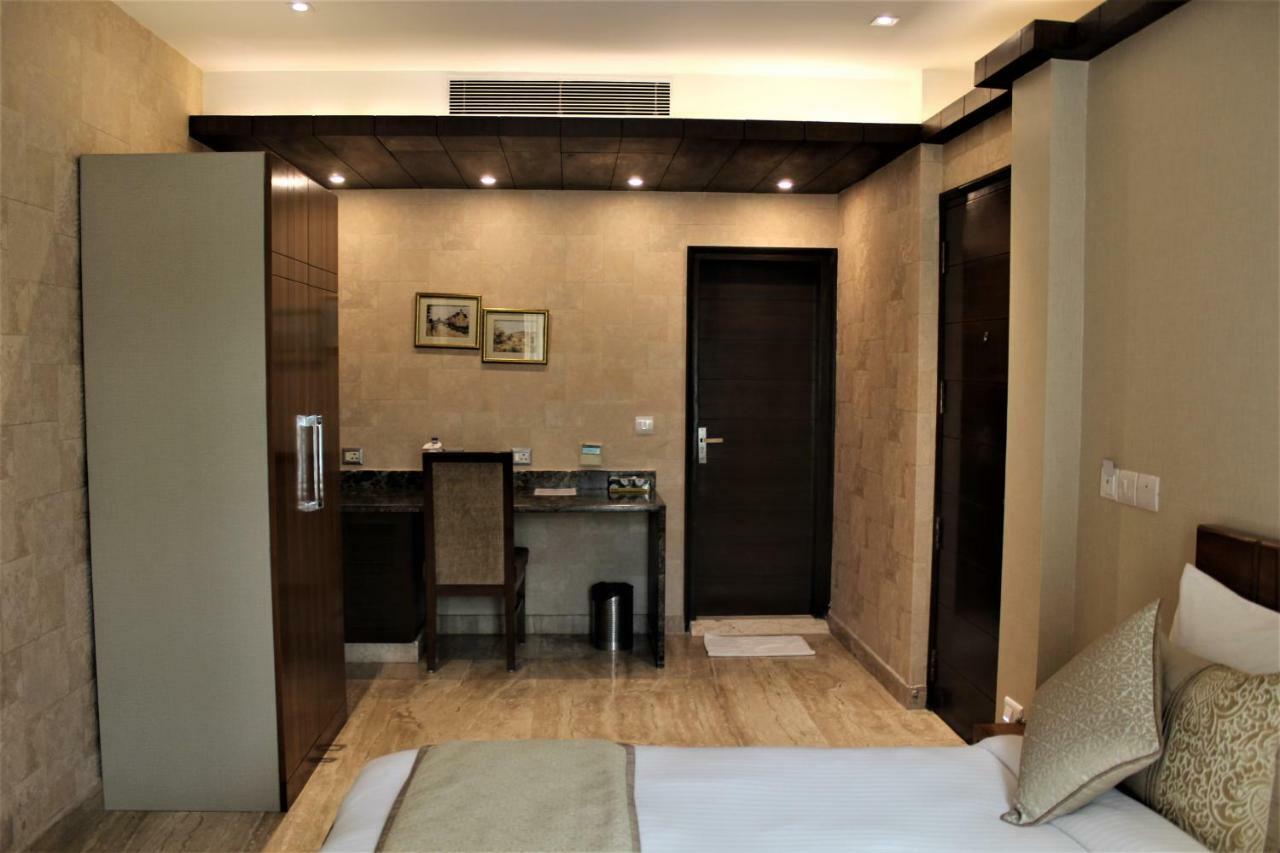 Royal Residence Iffco Chowk Gurgaon Buitenkant foto