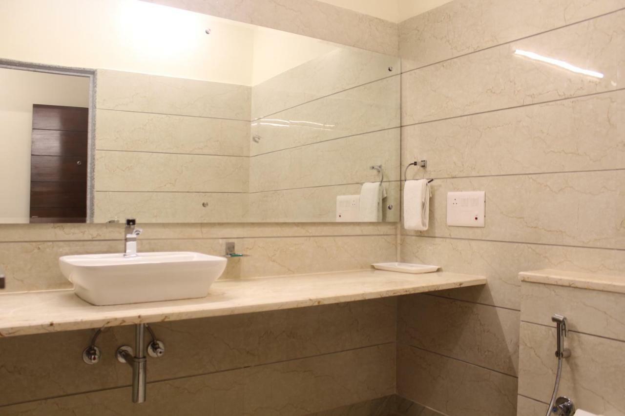 Royal Residence Iffco Chowk Gurgaon Buitenkant foto
