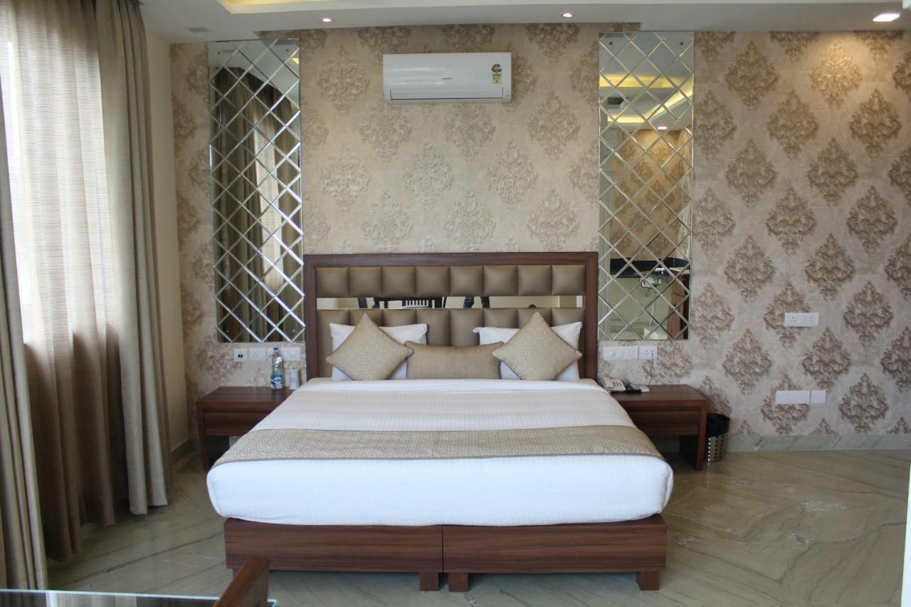 Royal Residence Iffco Chowk Gurgaon Buitenkant foto